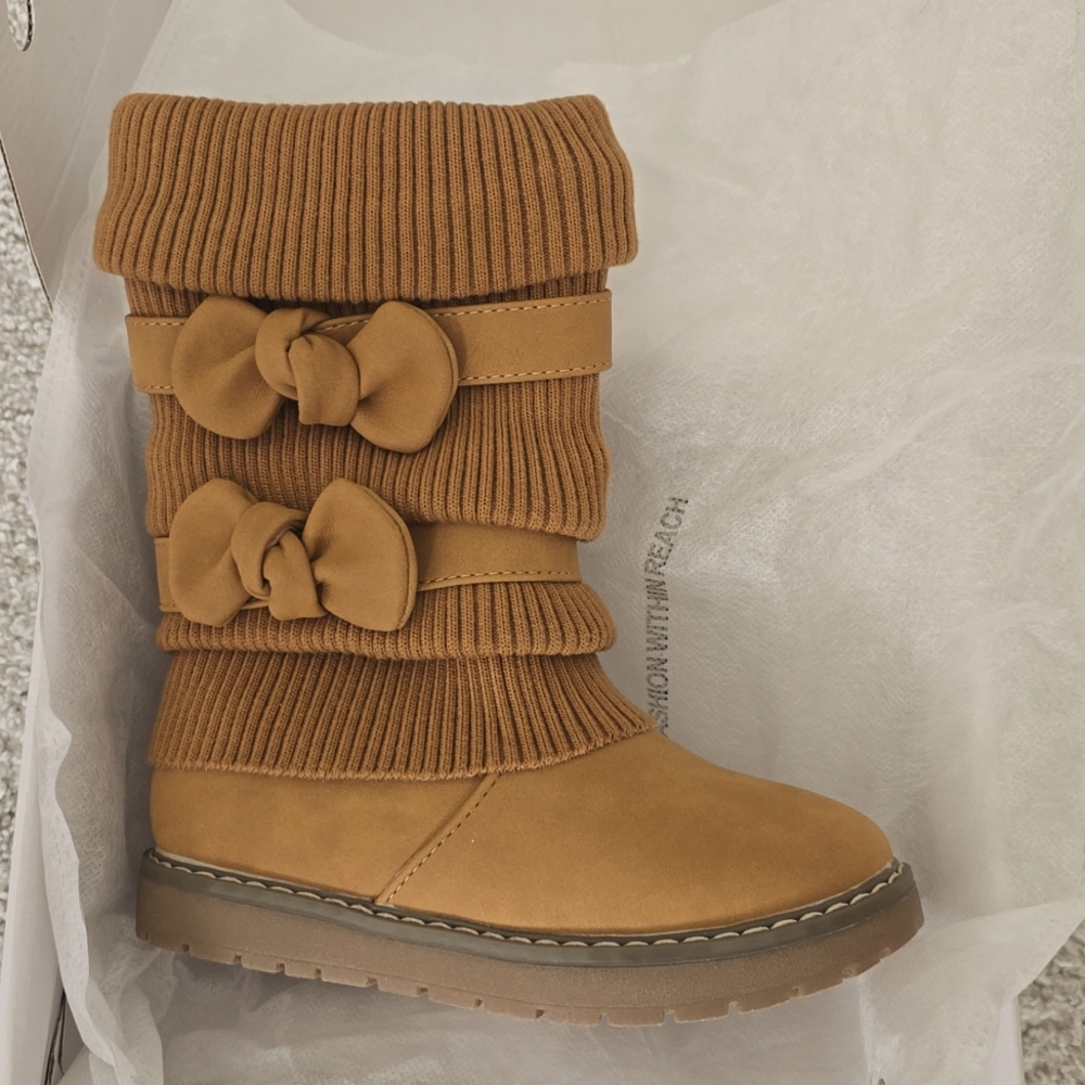 Size 11 Toddler Brown Boots by Dream Pairs